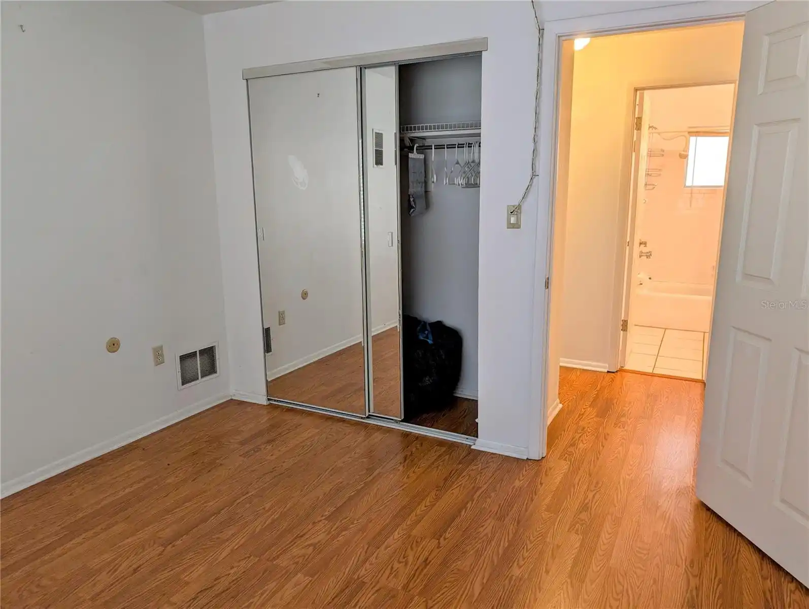 Listing Photo 14