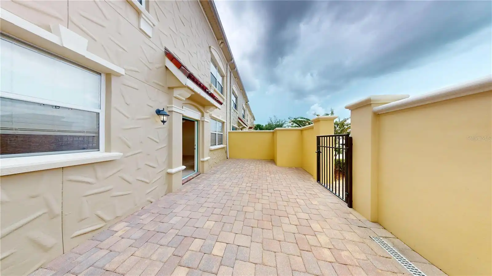 Davenport Real Estate