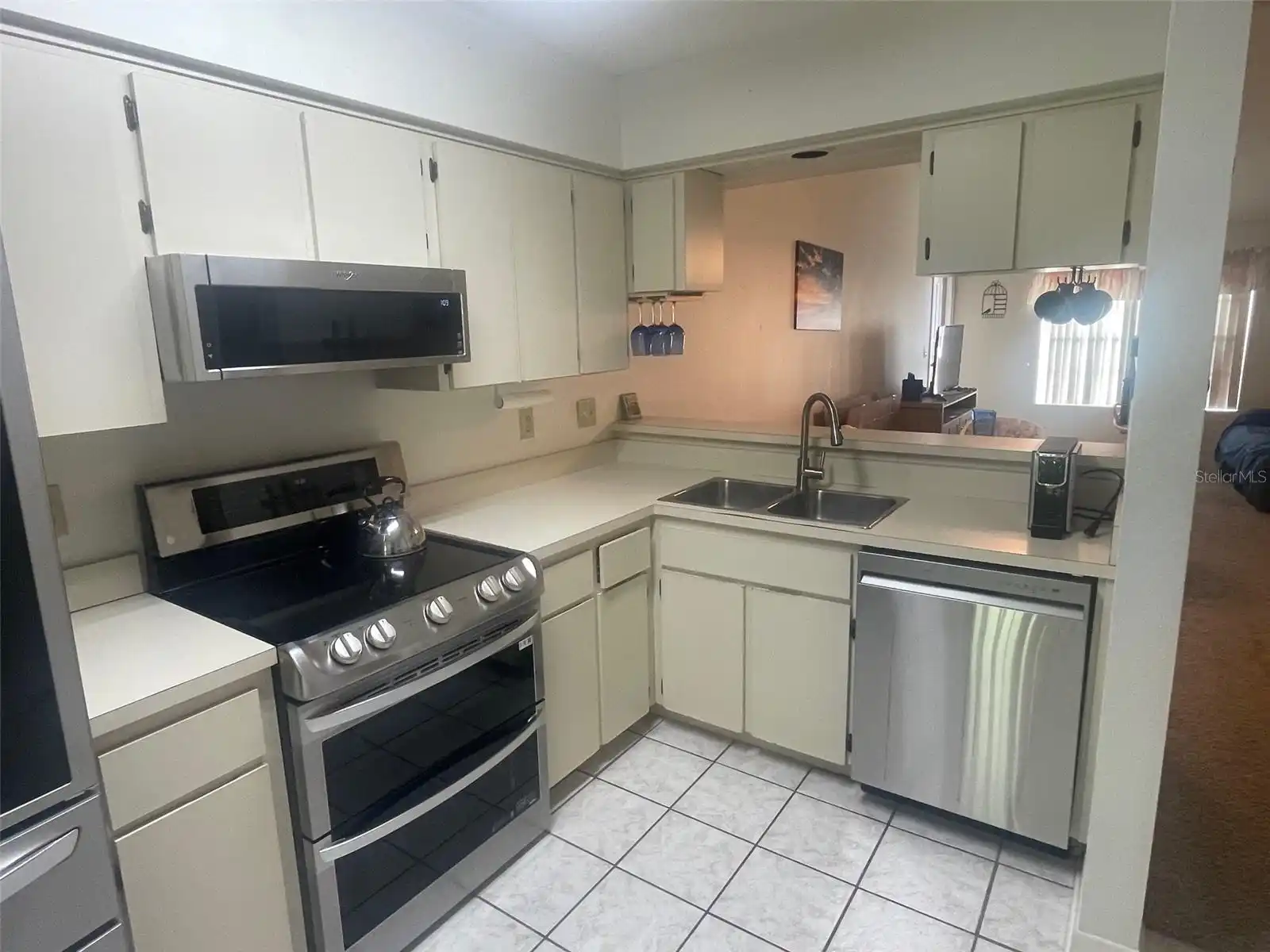 Listing Photo 8