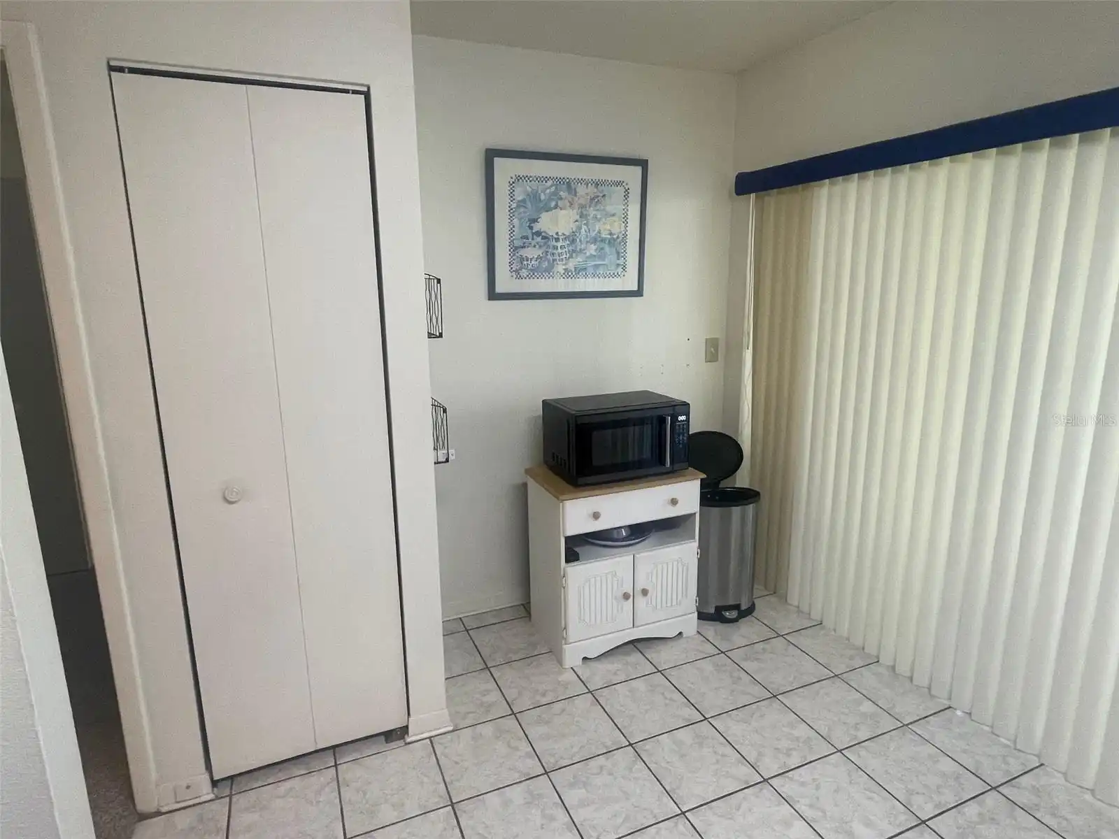 Listing Photo 9