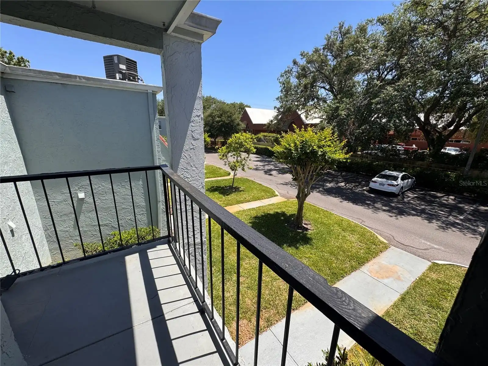 Listing Photo 10