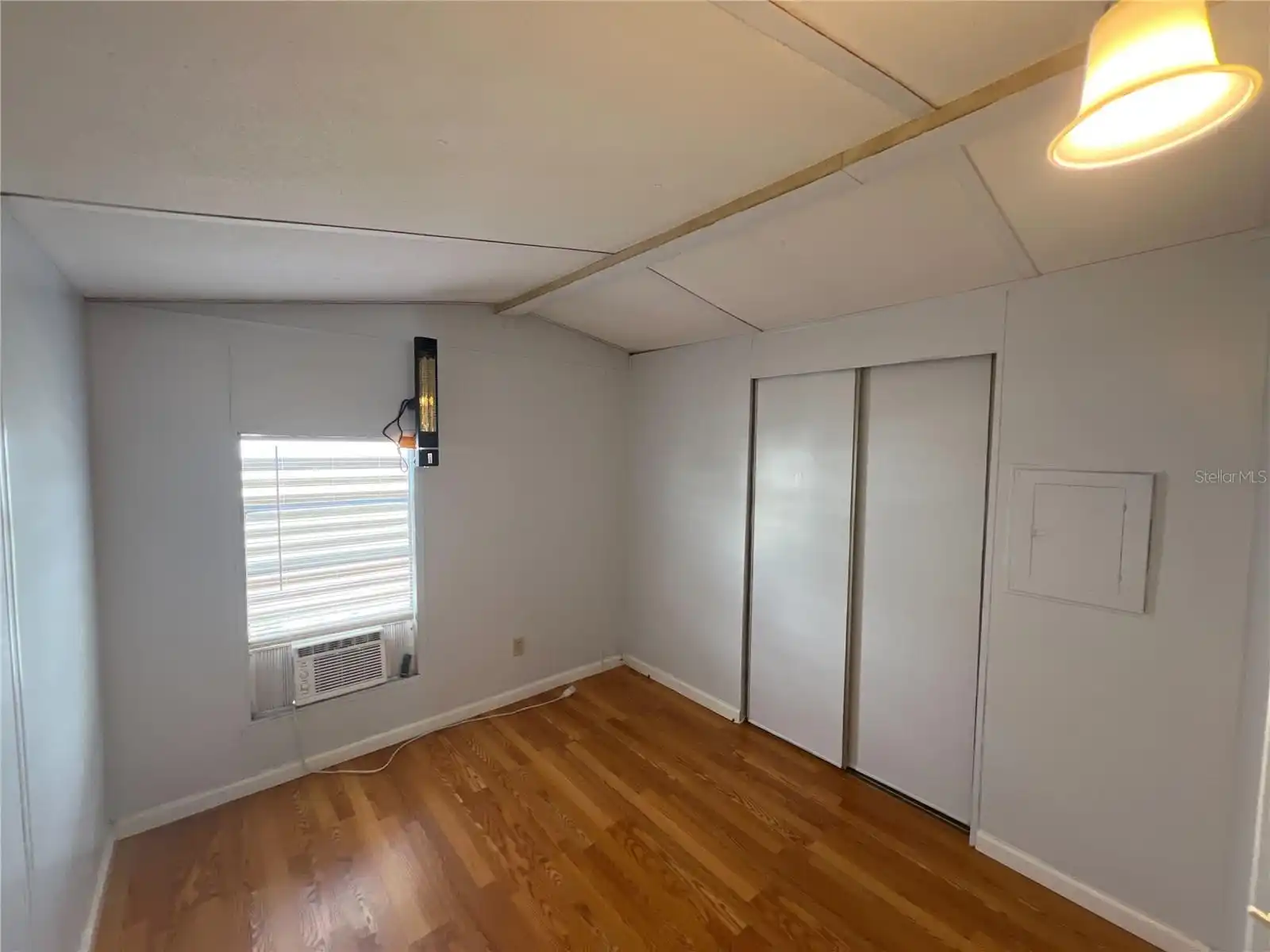 Listing Photo 7