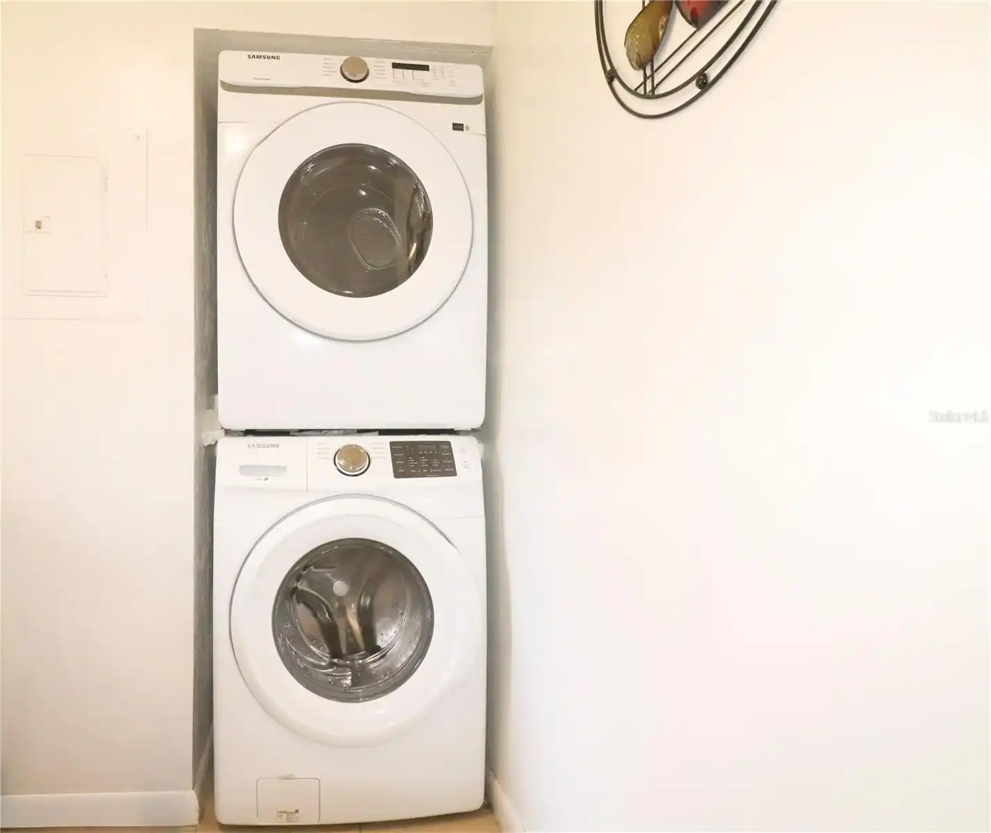 Listing Photo 11