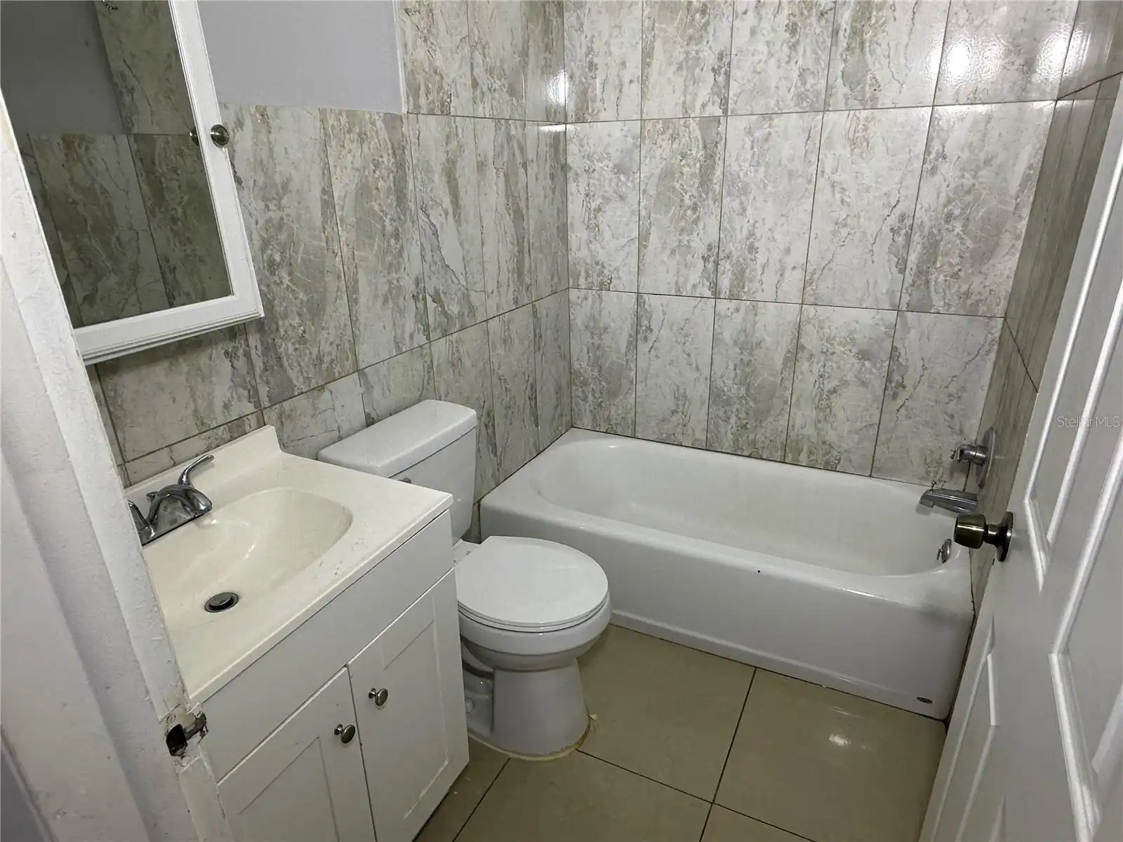 Listing Photo 12