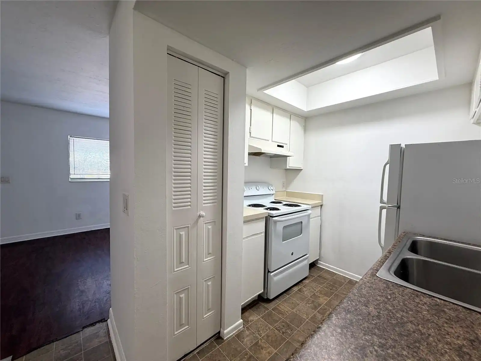 Listing Photo 6
