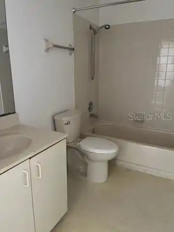 Listing Photo 9