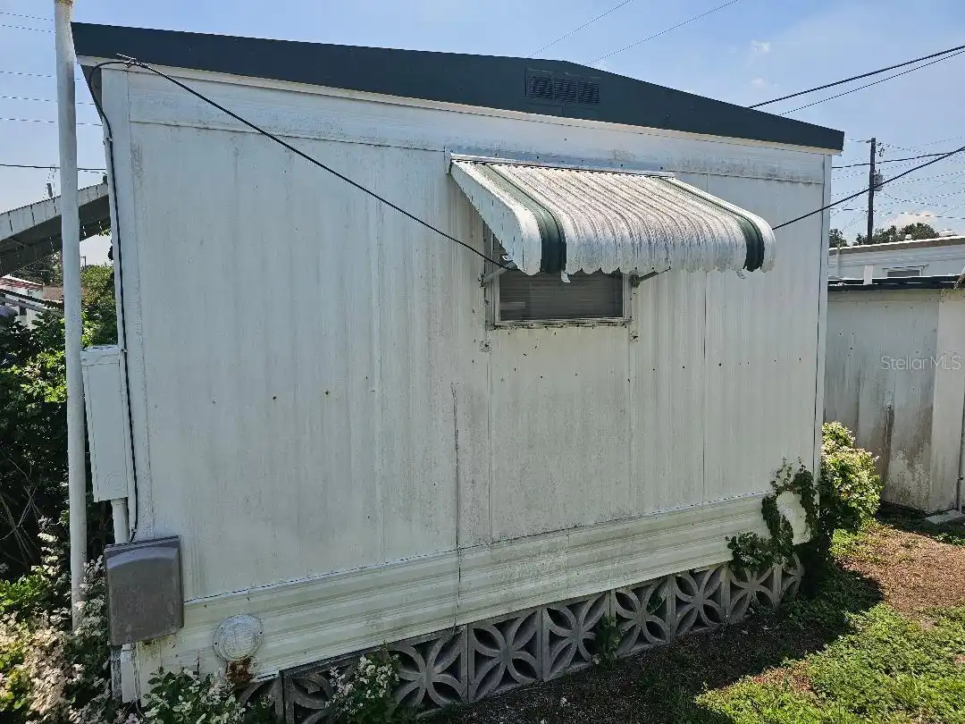 Listing Photo 12