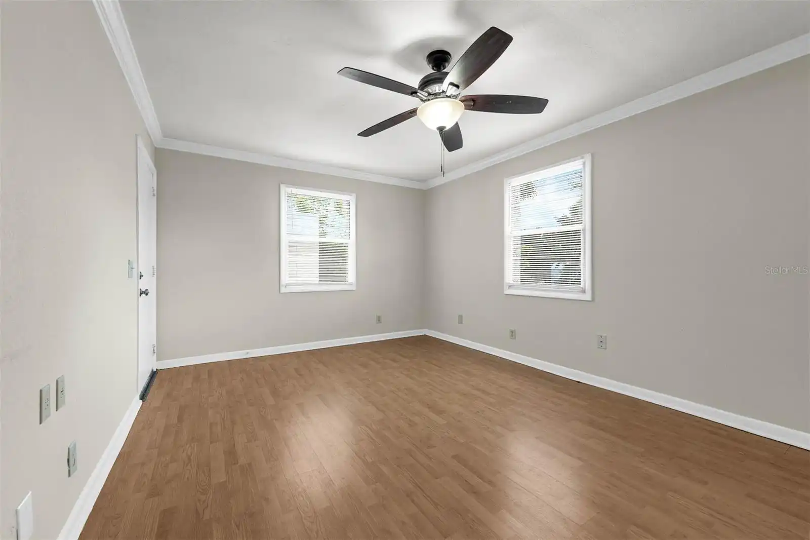 Listing Photo 6