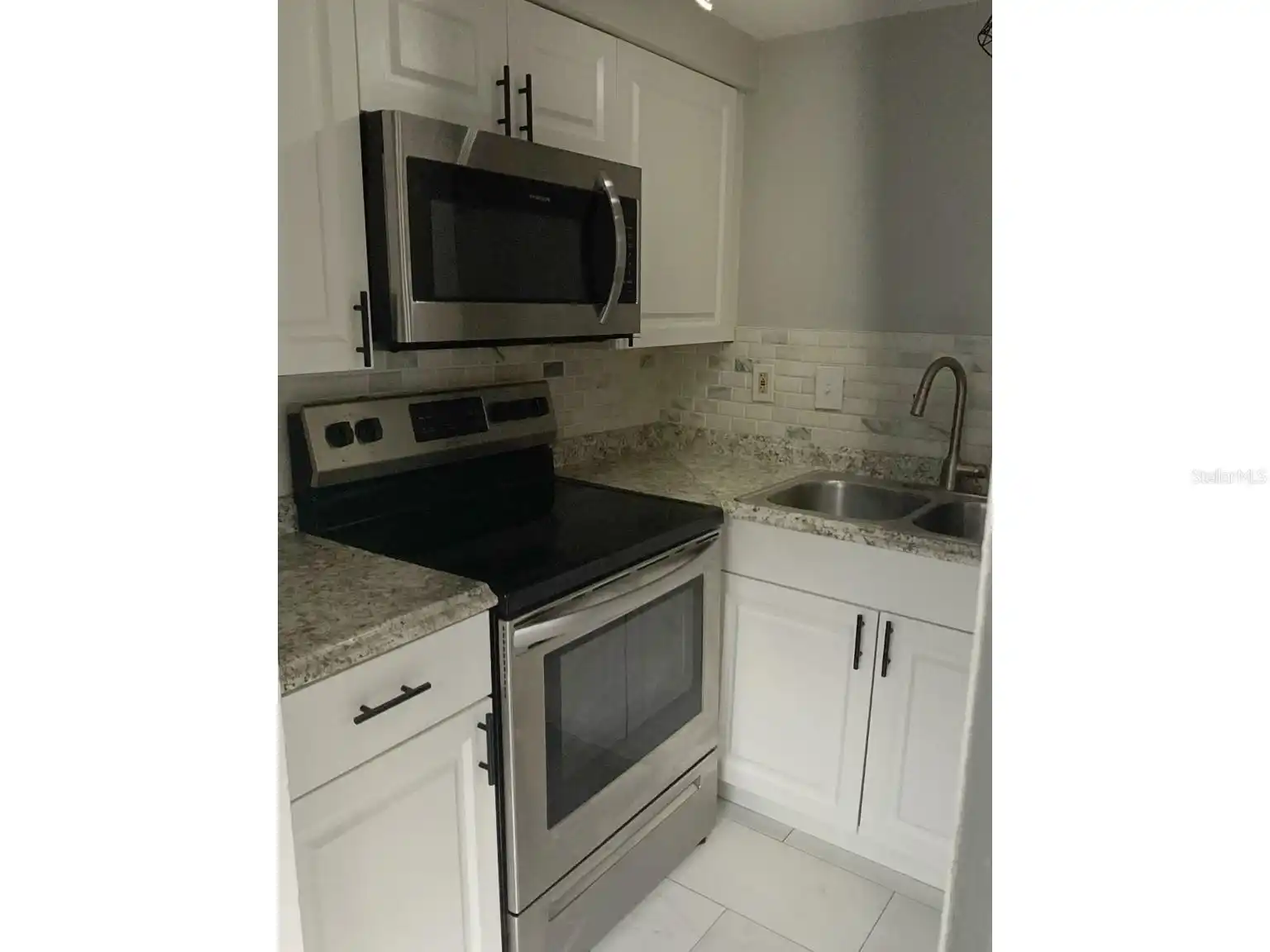 Listing Photo 9