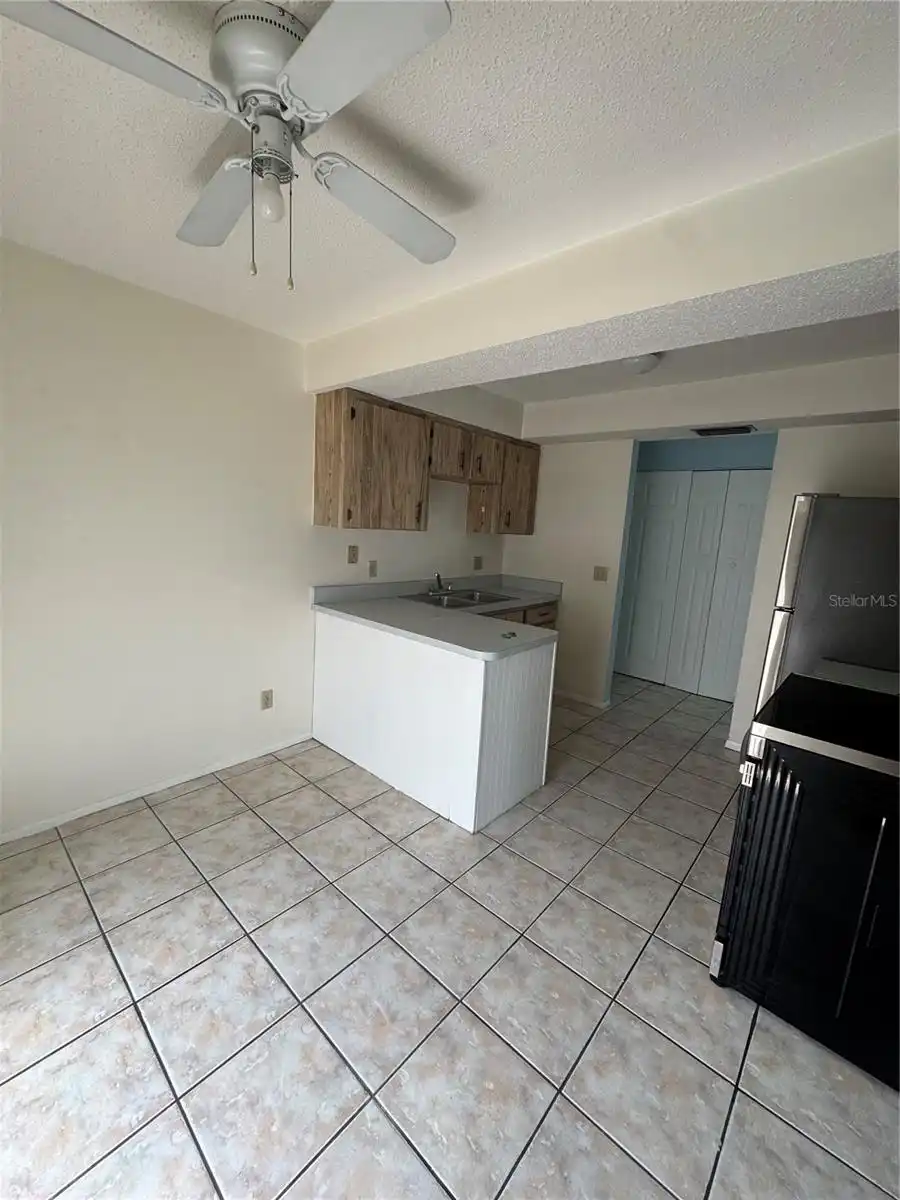 Listing Photo 10