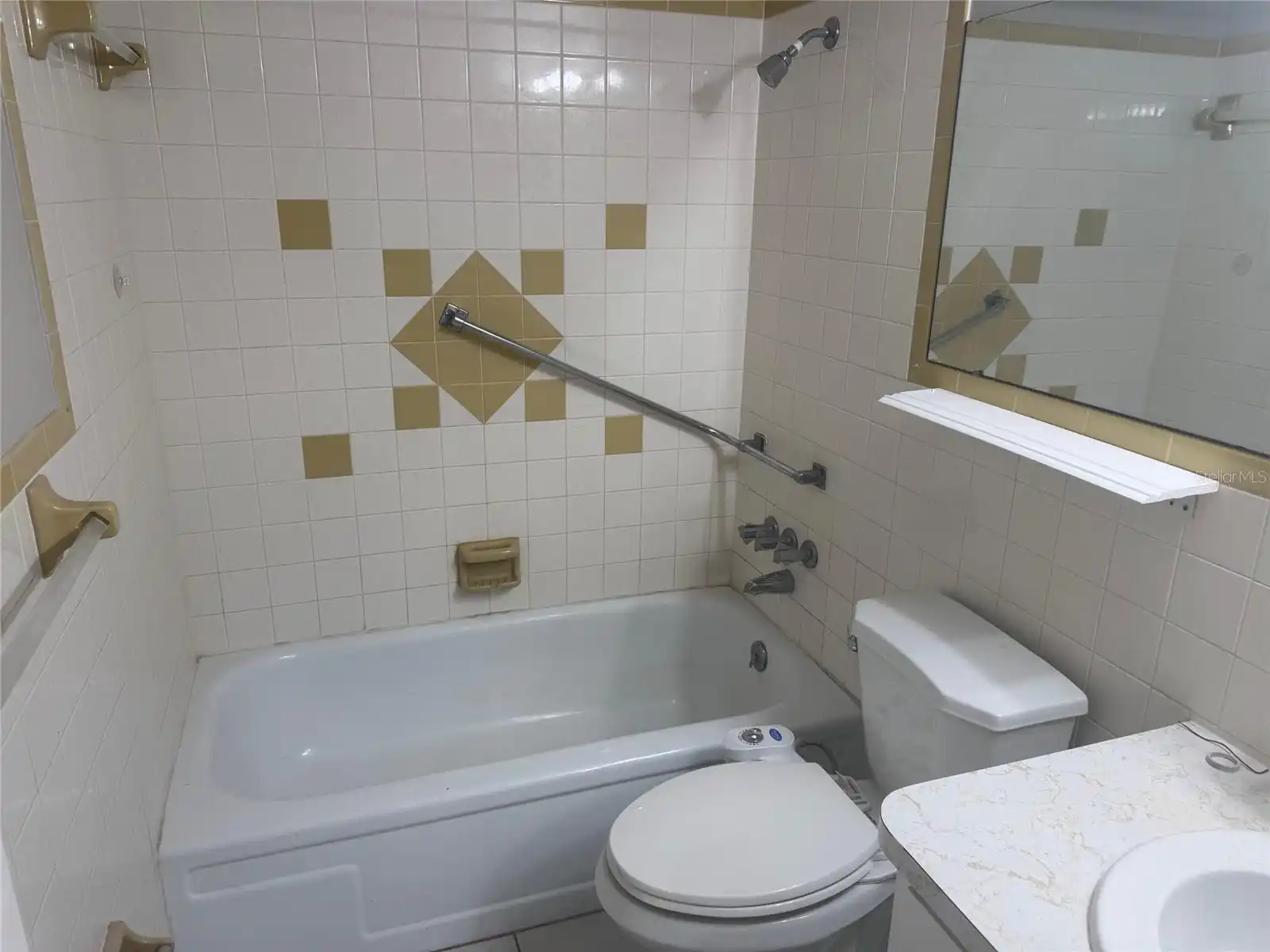 Listing Photo 11