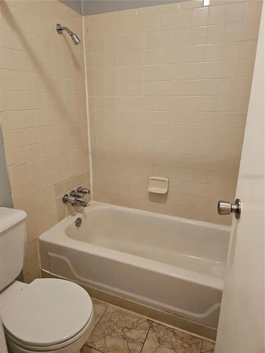 Listing Photo 17