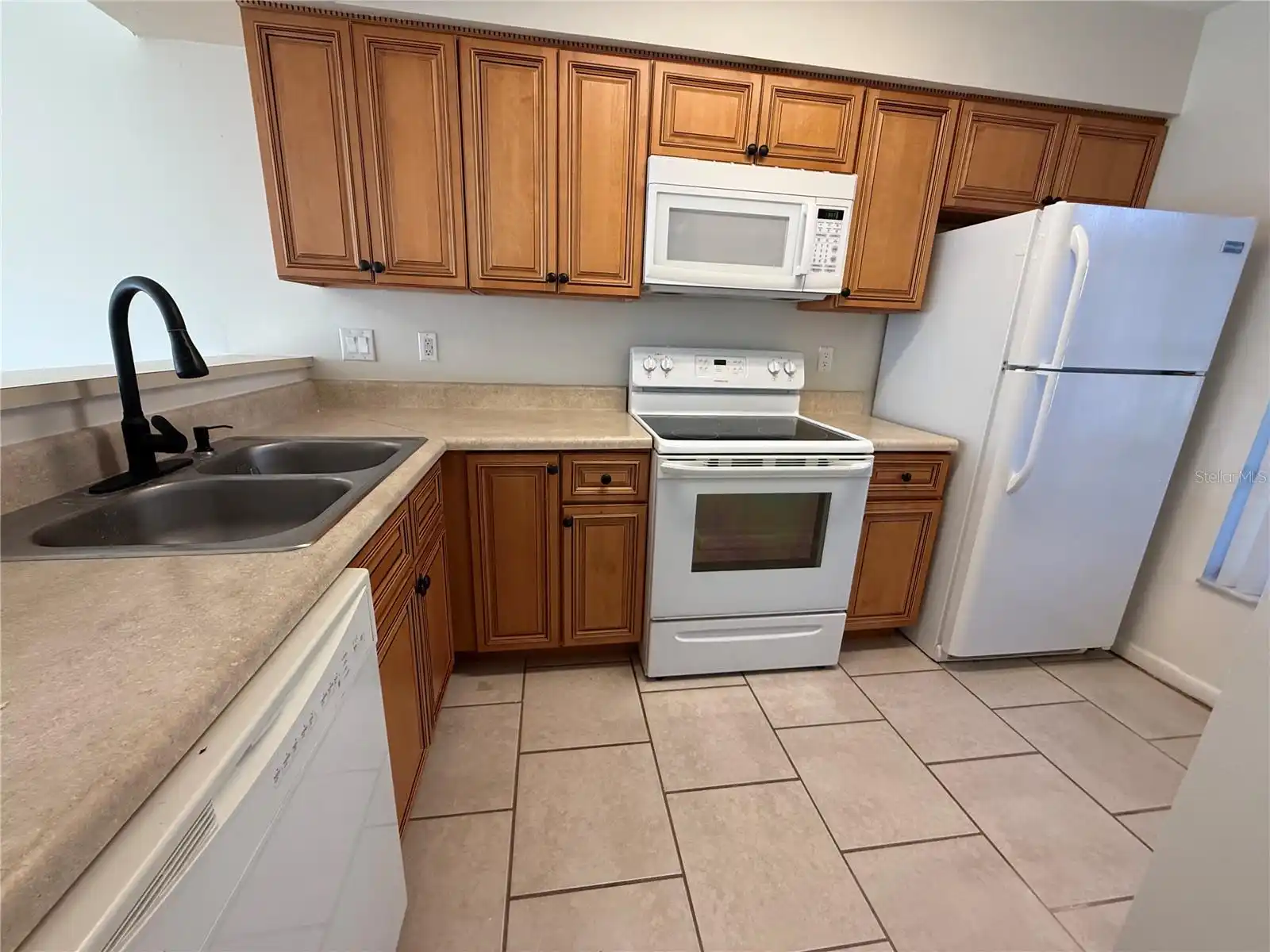 Listing Photo 8