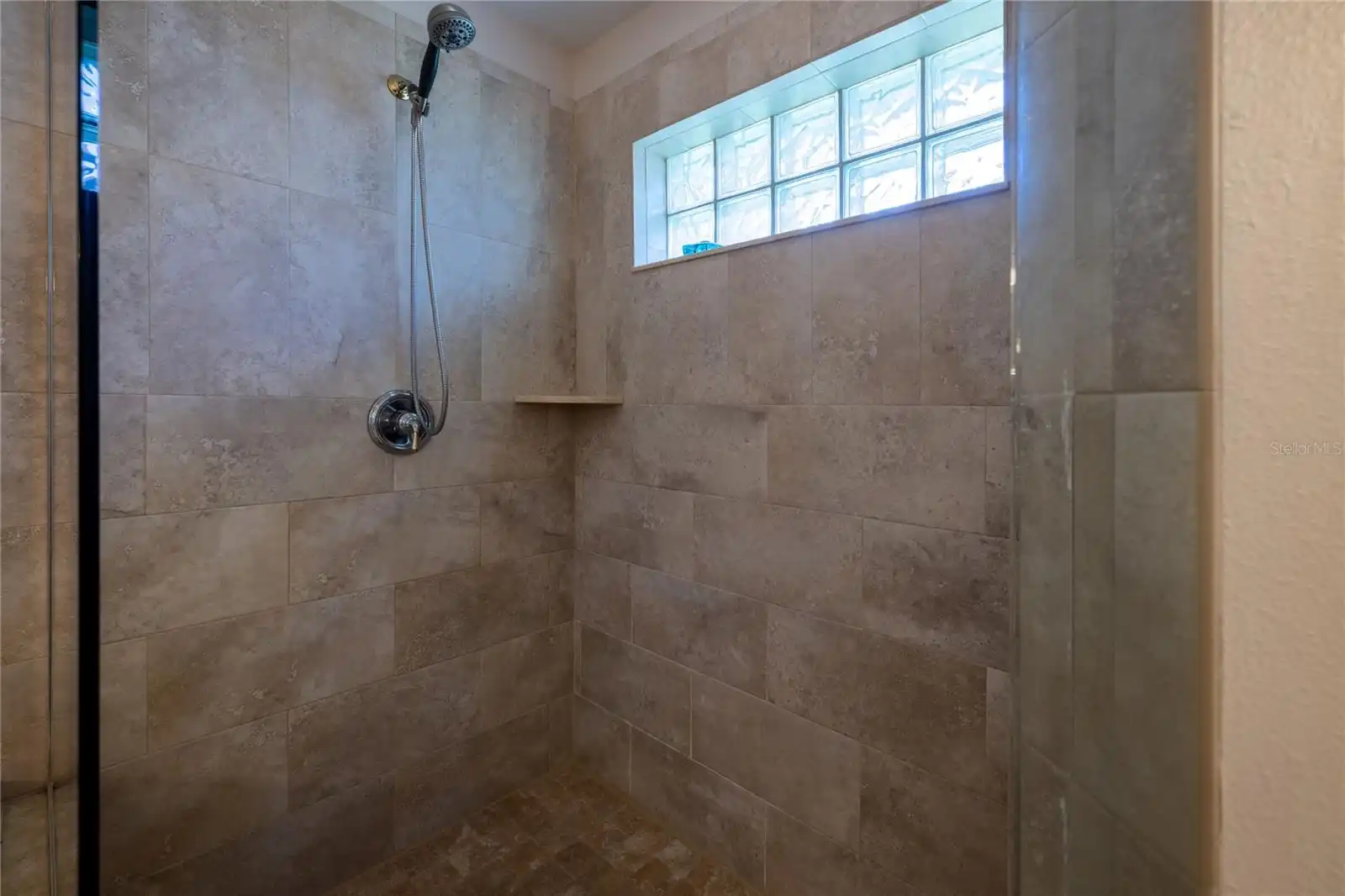 Listing Photo 20