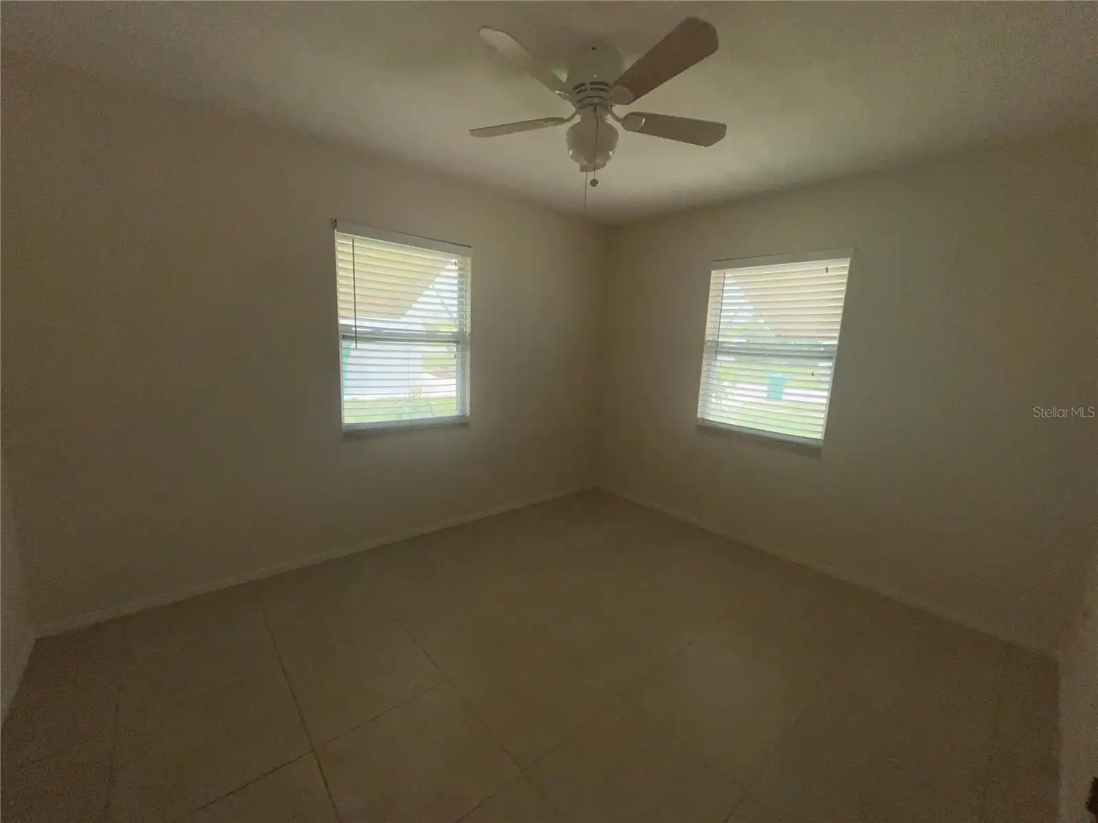 Listing Photo 12