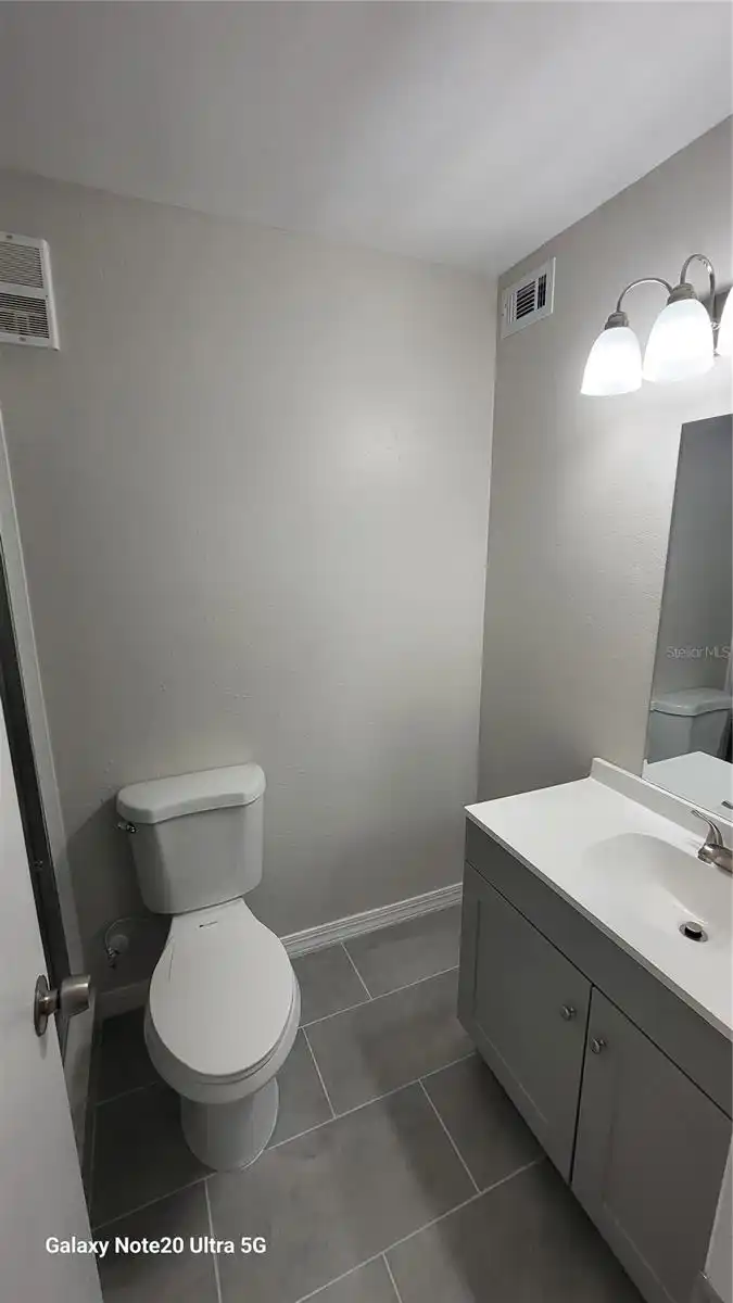Listing Photo 7