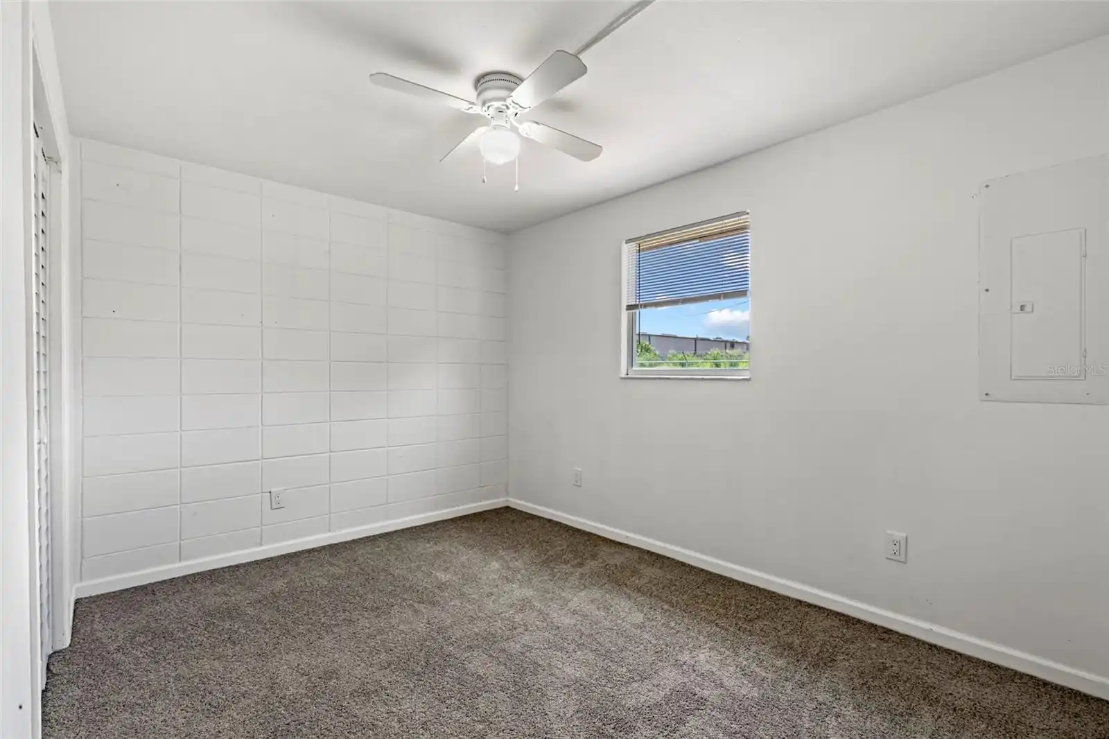 Listing Photo 9