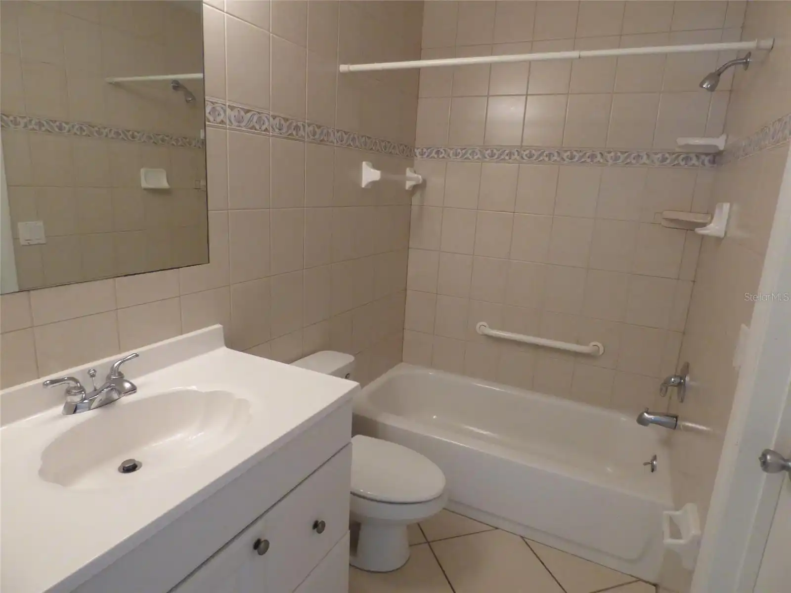 Listing Photo 12