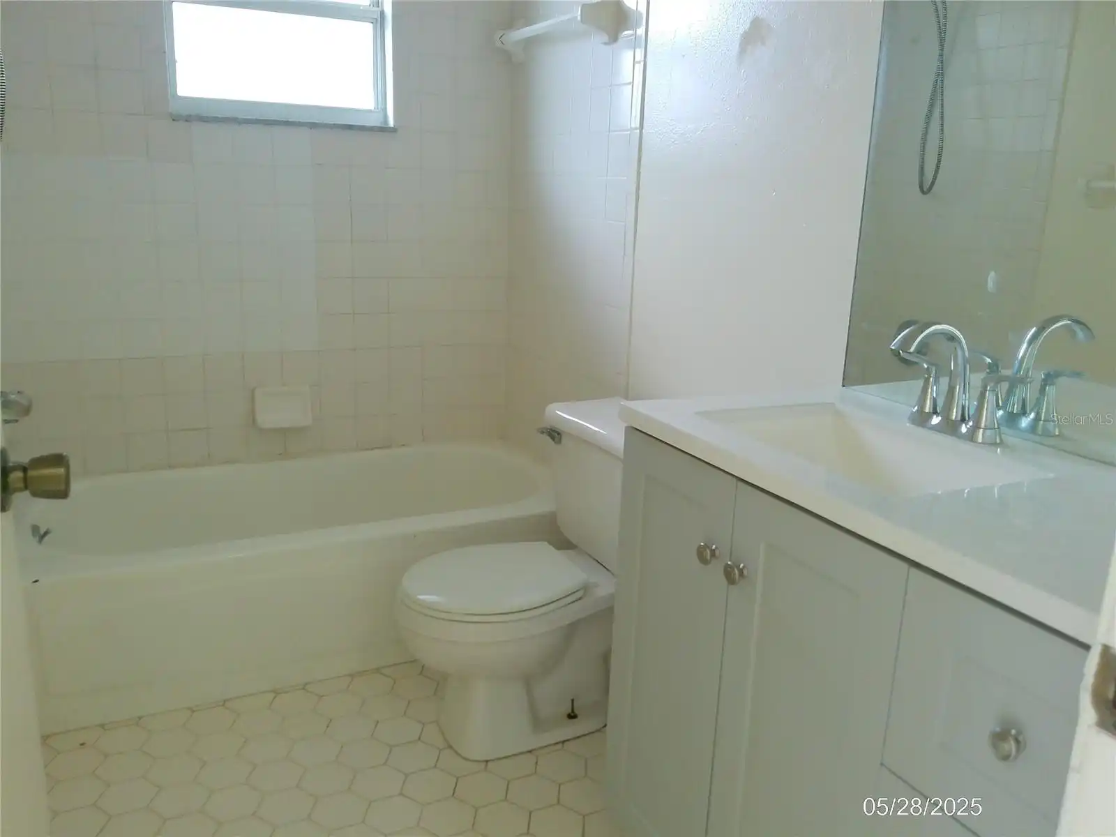 Listing Photo 8
