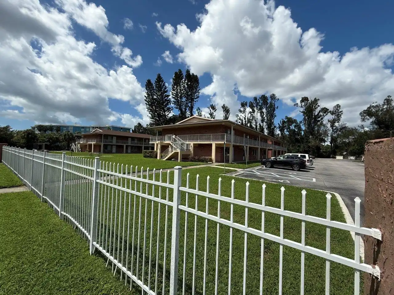 Listing Photo 16