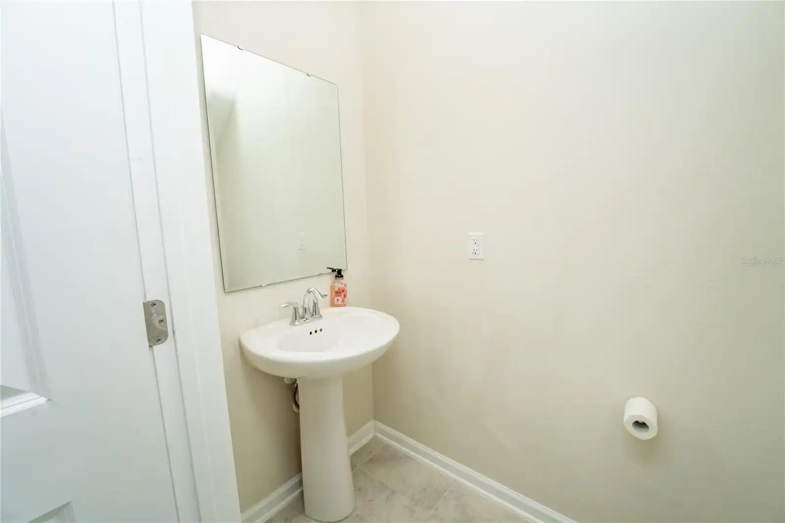 Listing Photo 10