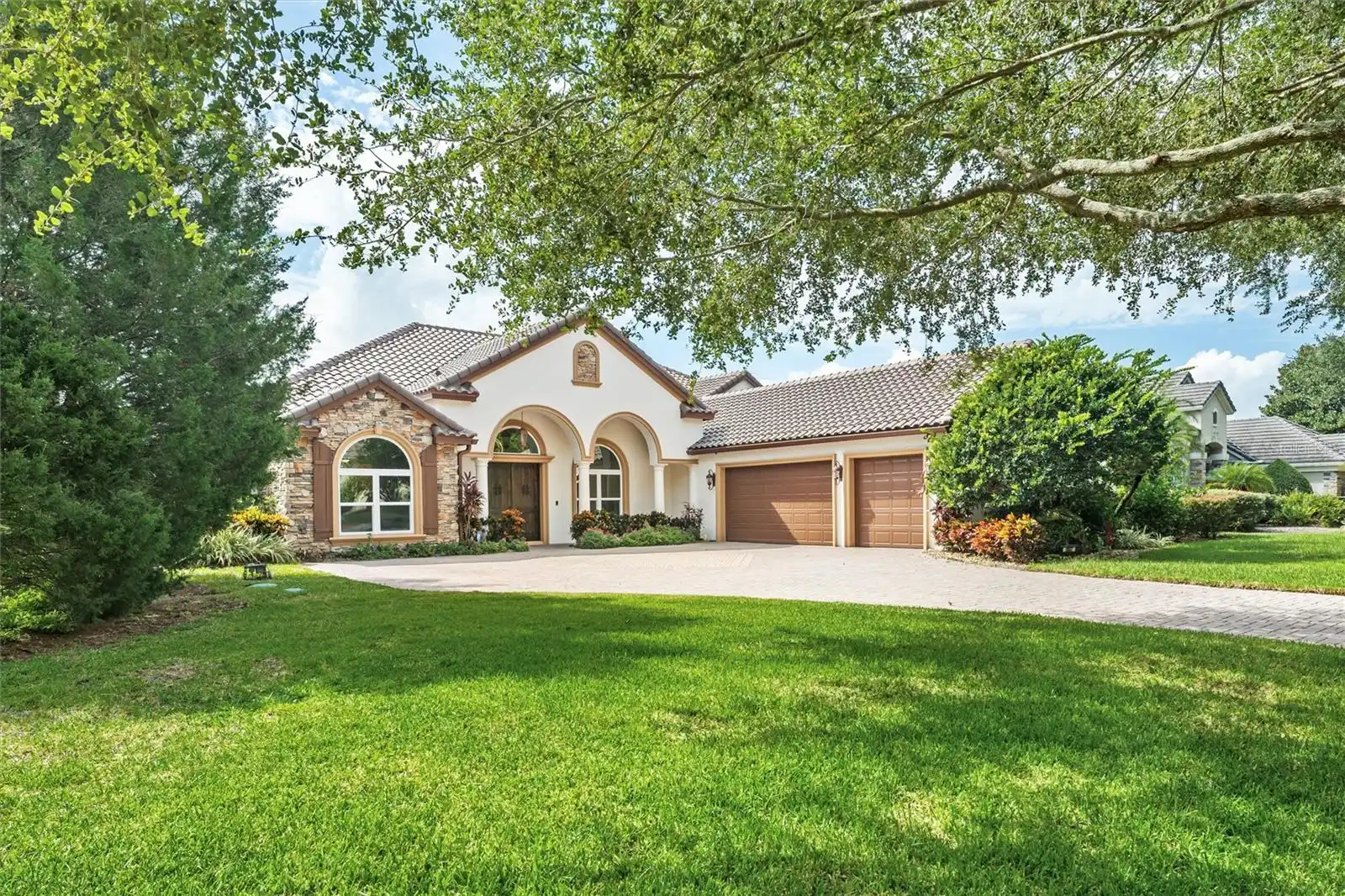 6BR, Home, 4BA, $1,750,000
Read More