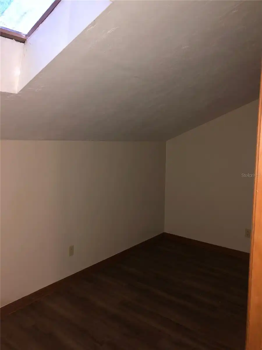 Listing Photo 13