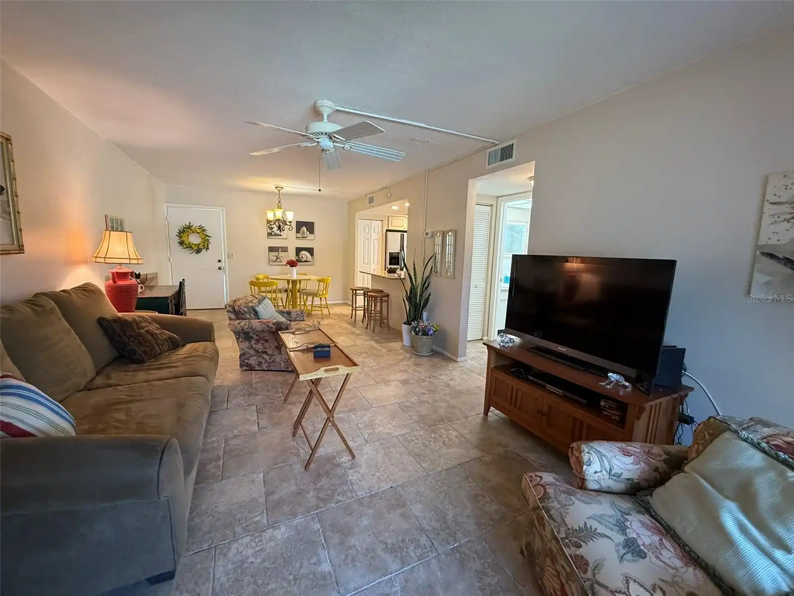 Listing Photo 8