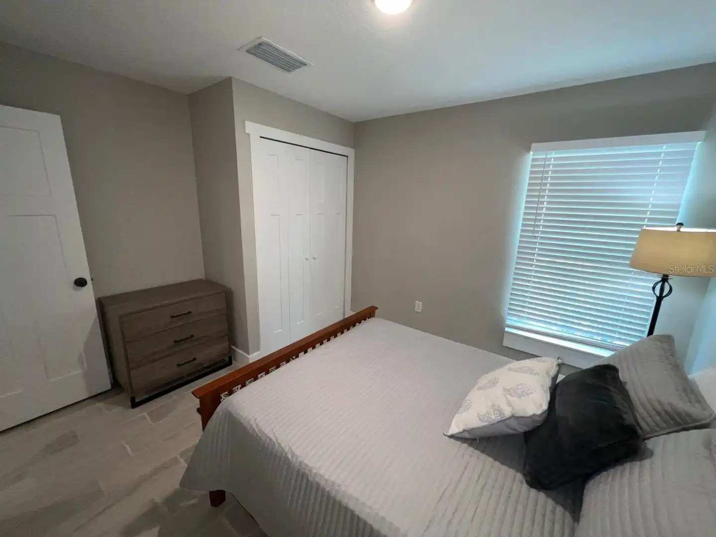Listing Photo 9