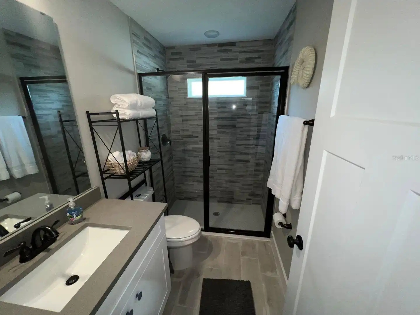 Listing Photo 10