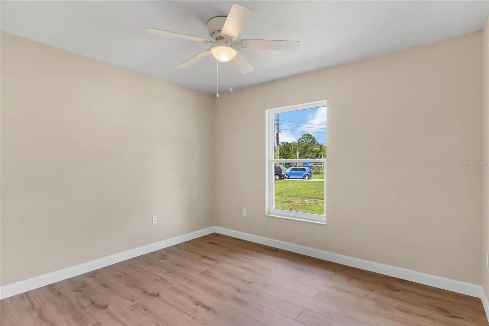Listing Photo 16