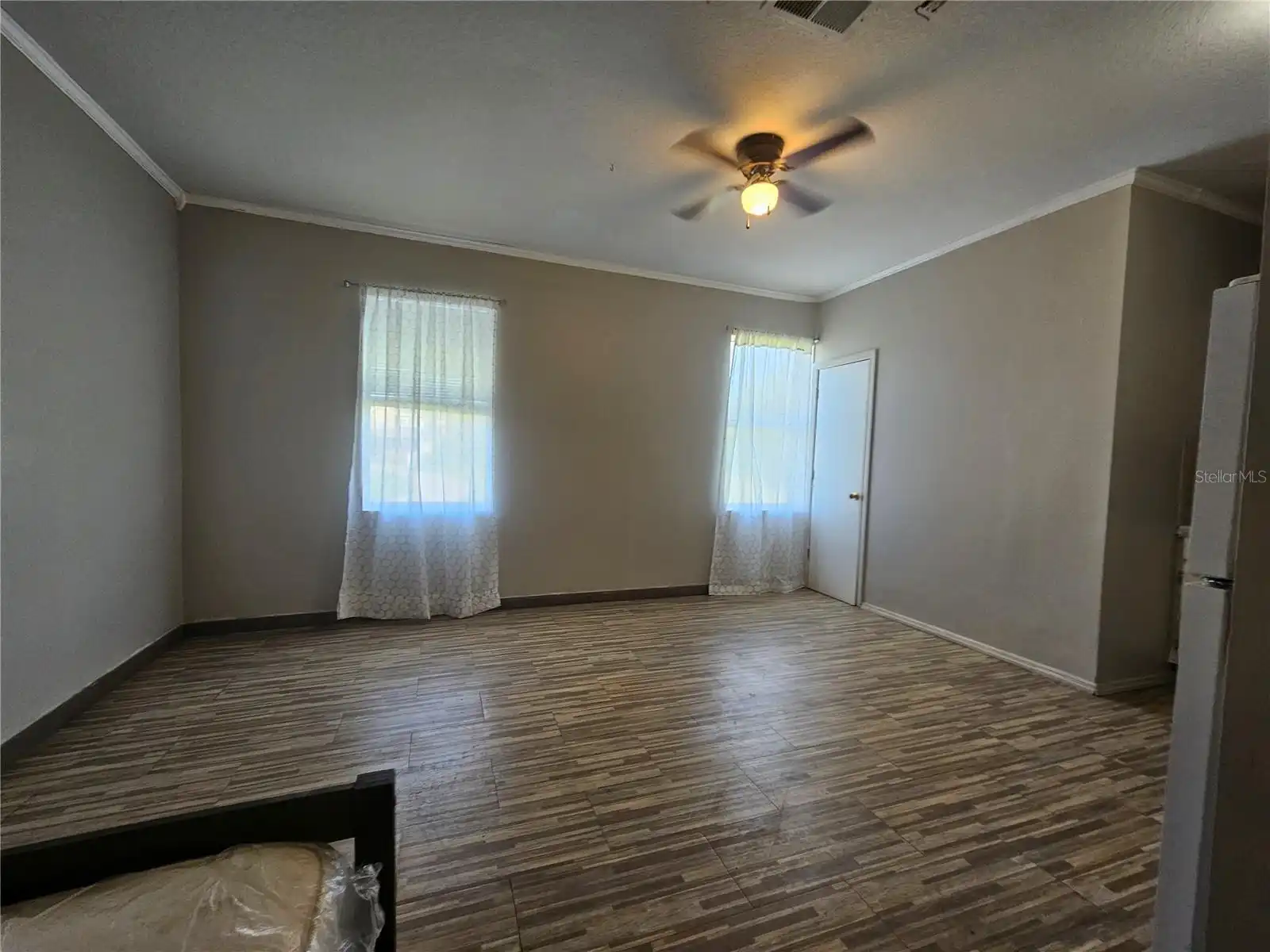 Listing Photo 7