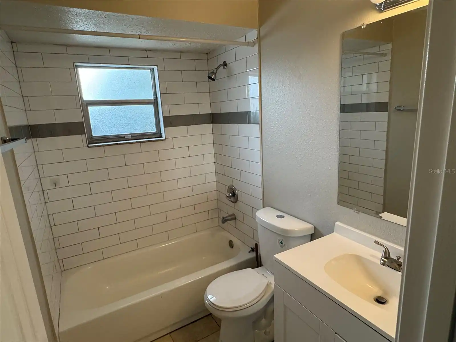Listing Photo 12