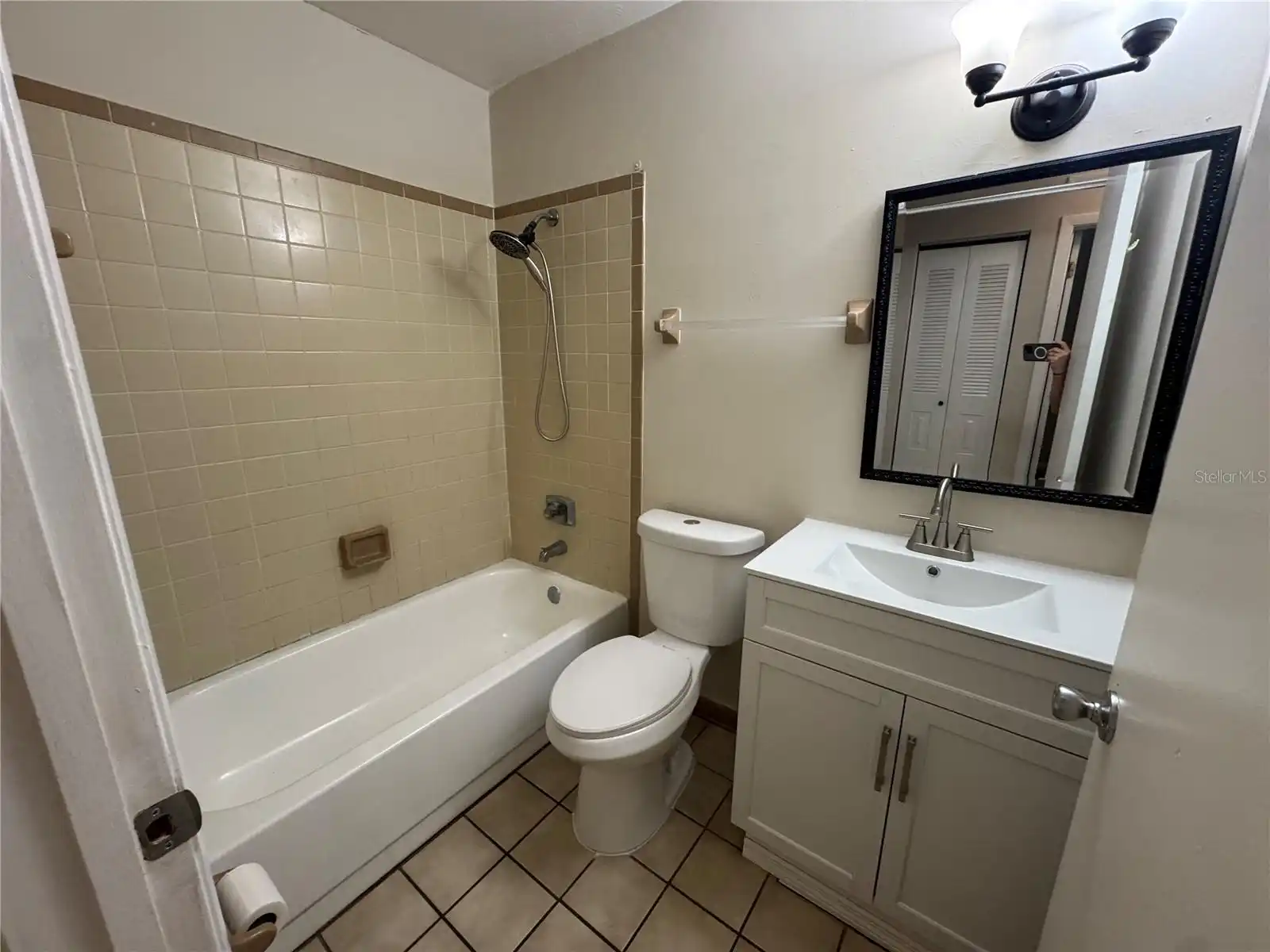 Listing Photo 8