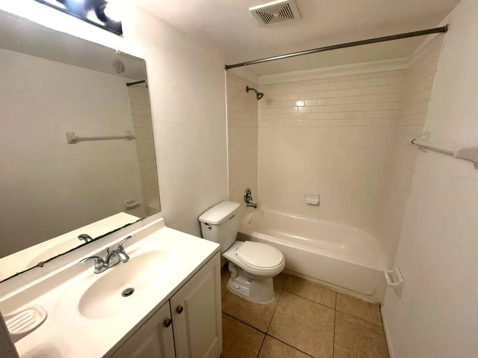 Listing Photo 10