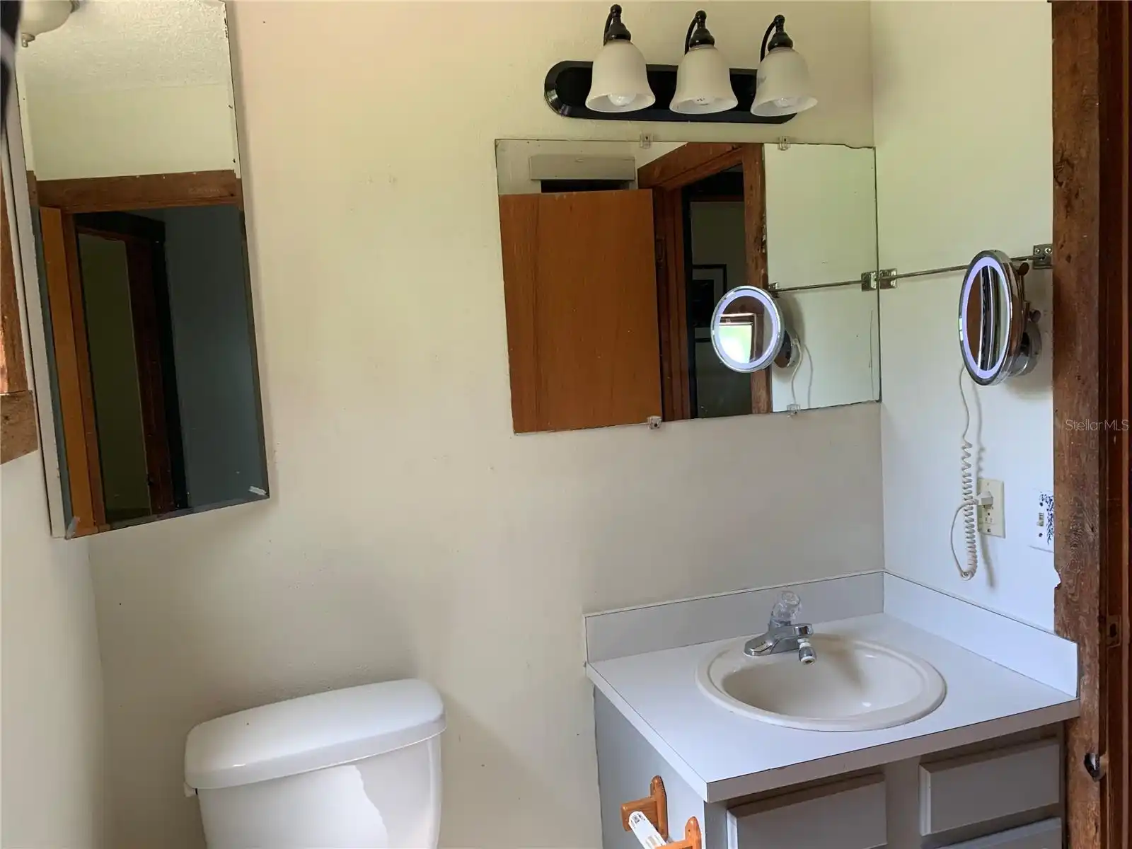 Listing Photo 11