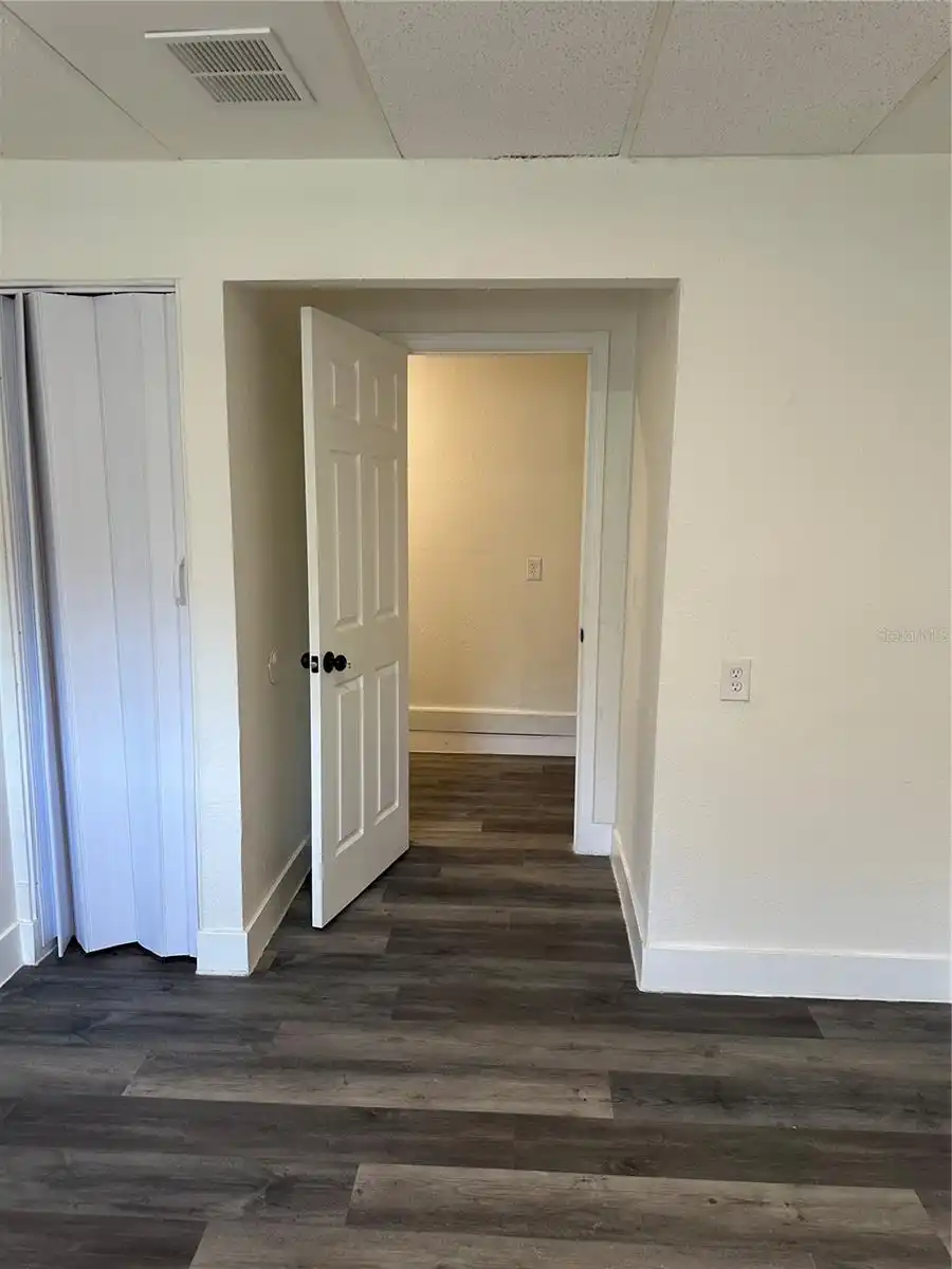 Listing Photo 14