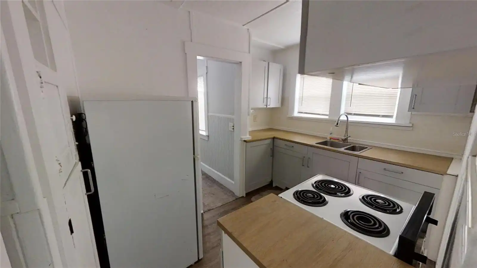Listing Photo 12