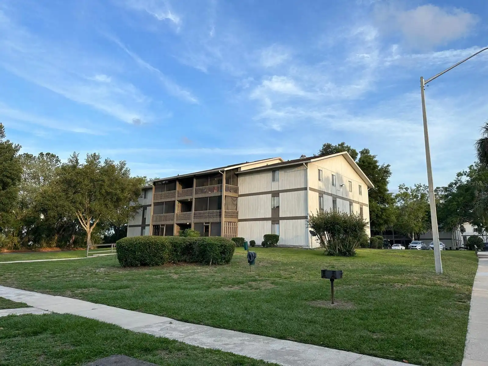 Listing Photo 17