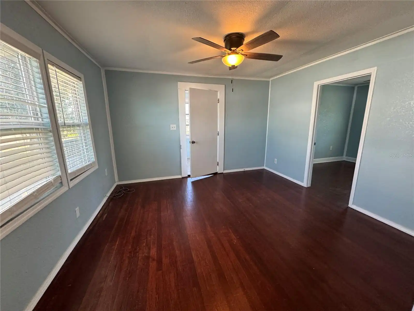 Listing Photo 10