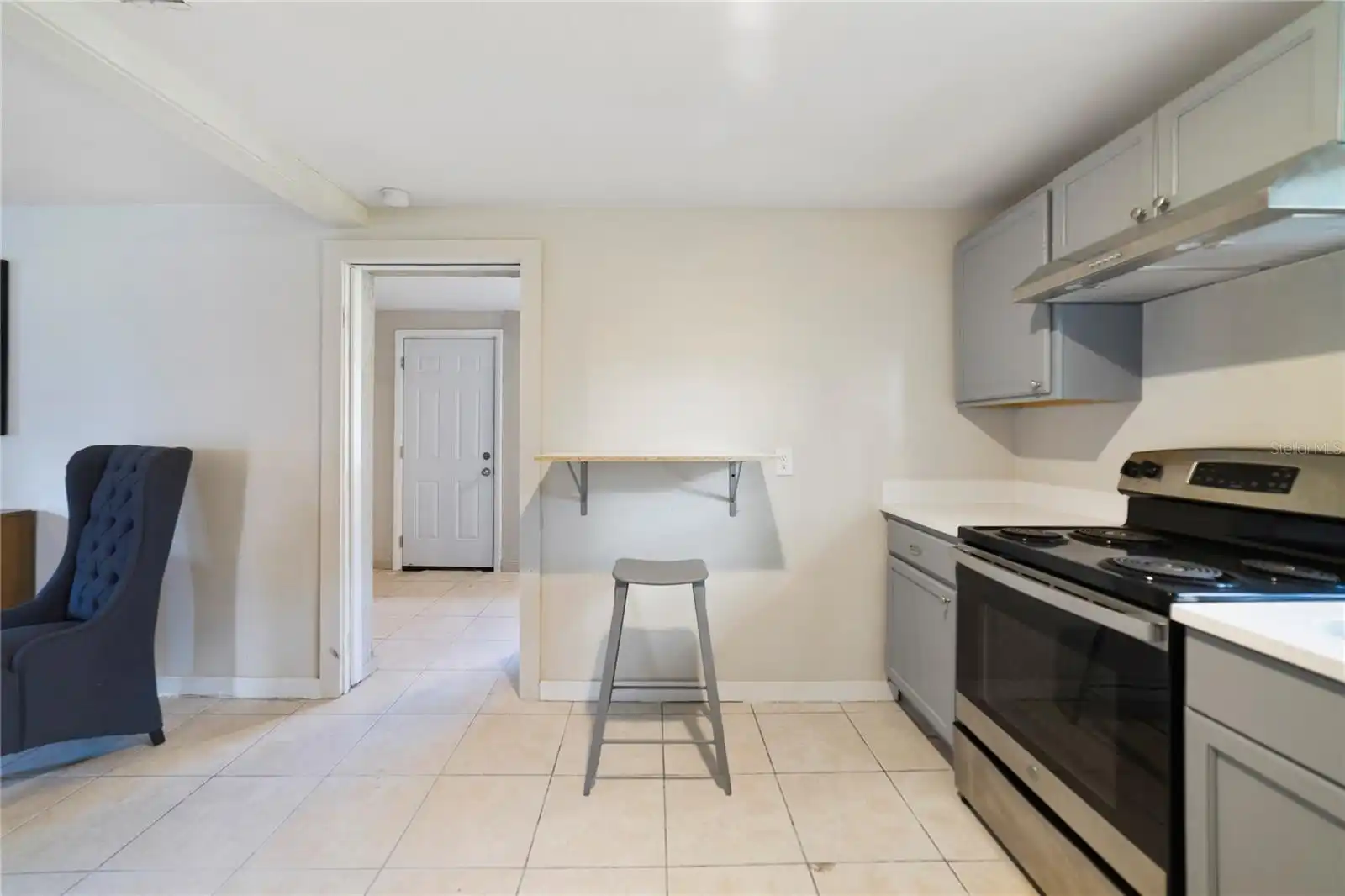 Listing Photo 10