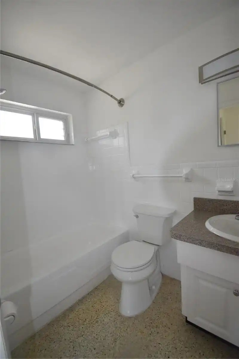 Listing Photo 7