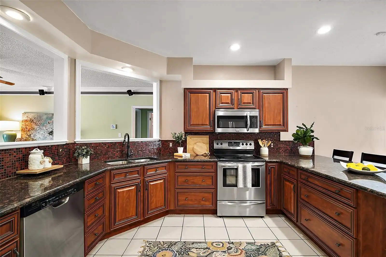 Listing Photo 11