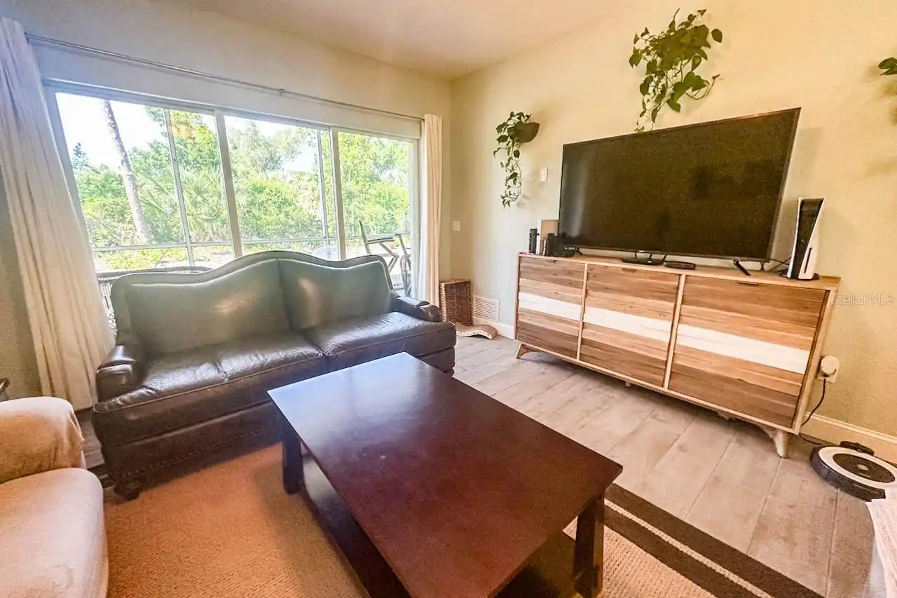 Listing Photo 20