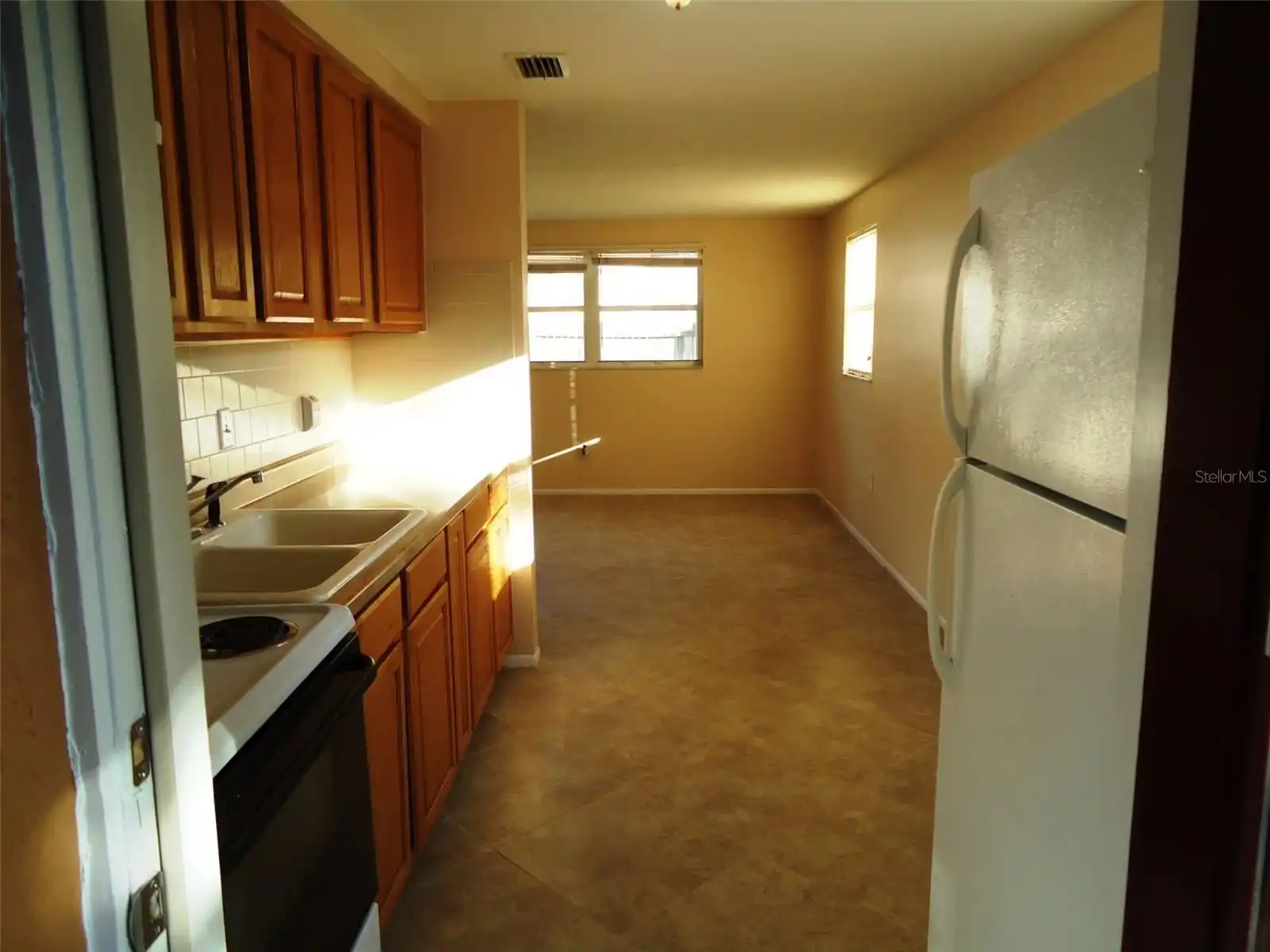 Listing Photo 9