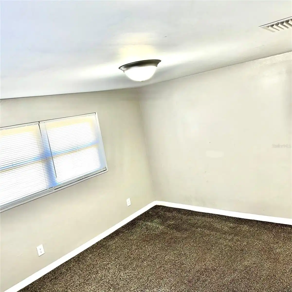 Listing Photo 26