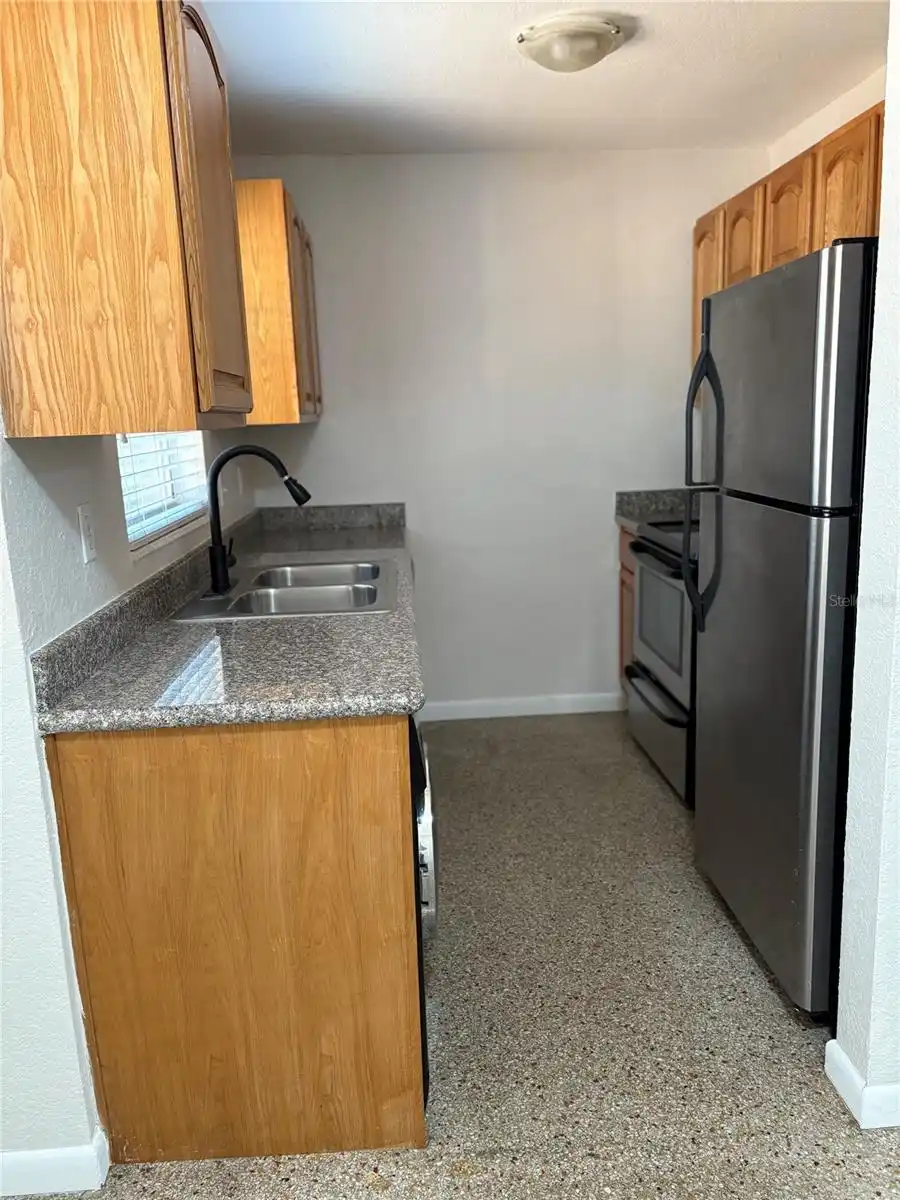 Listing Photo 6