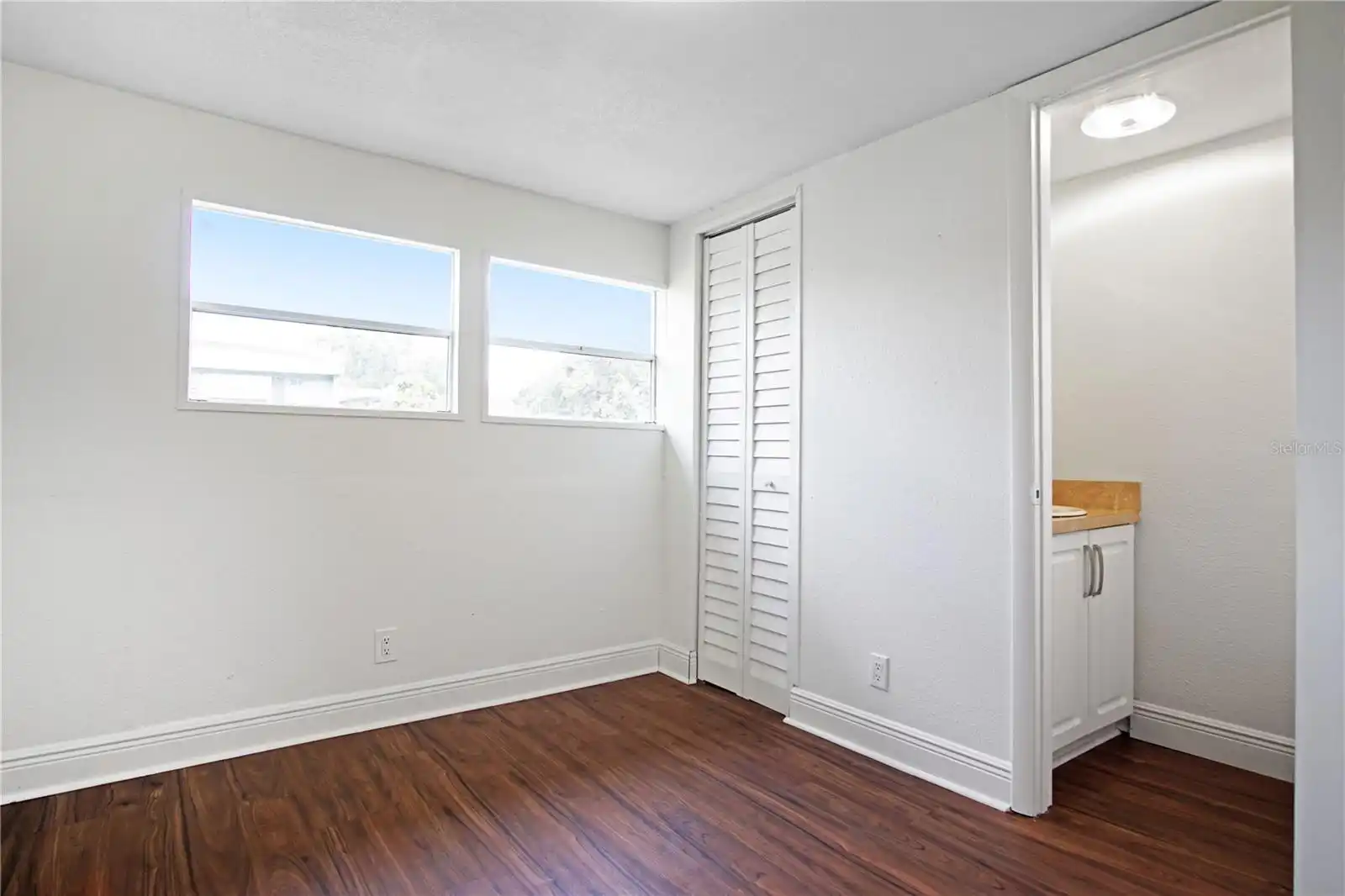 Listing Photo 14