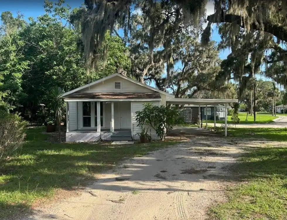 Listing Photo 5