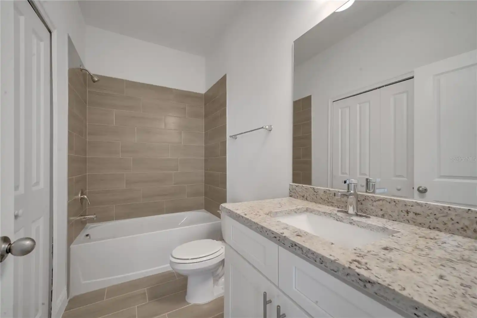 Listing Photo 17